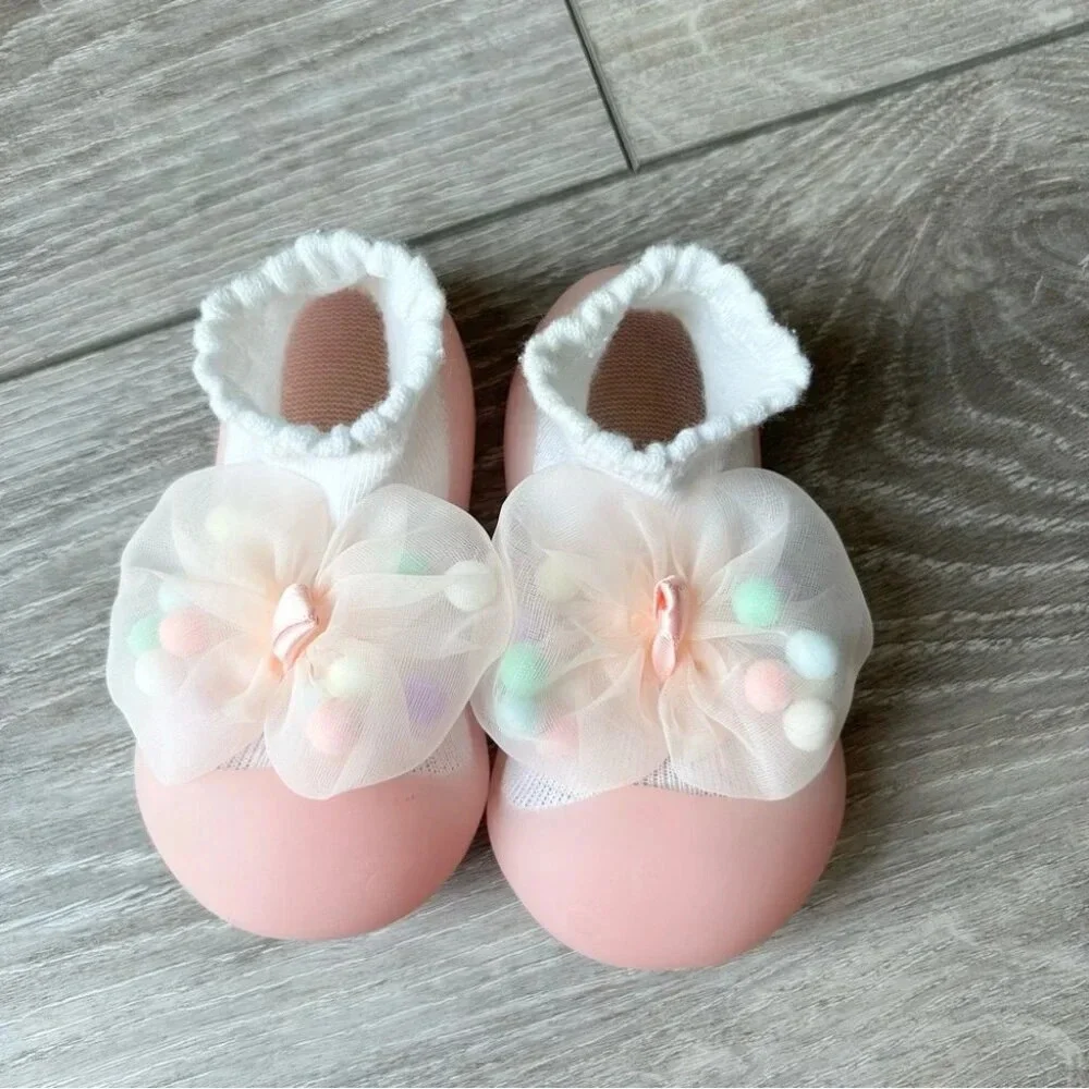 Big Toes Pink Bows NonSlip  Baby Shoe Socks Made in Korea - Picture 2 of 12